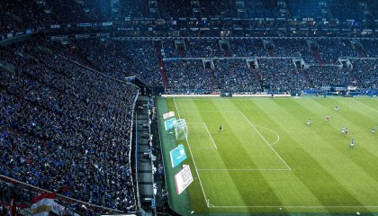 JIU YOU GAME-德甲联赛主场表现尤为出色，球队士气高昂，德甲联赛名称