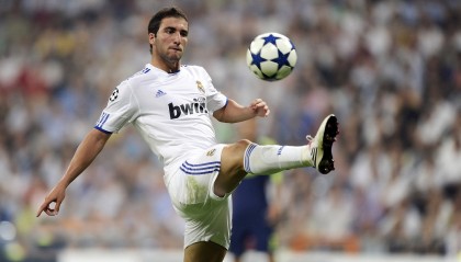 九游官网首页-逆风翻盘：车手的心理战术秘诀，逆风翻盘视频